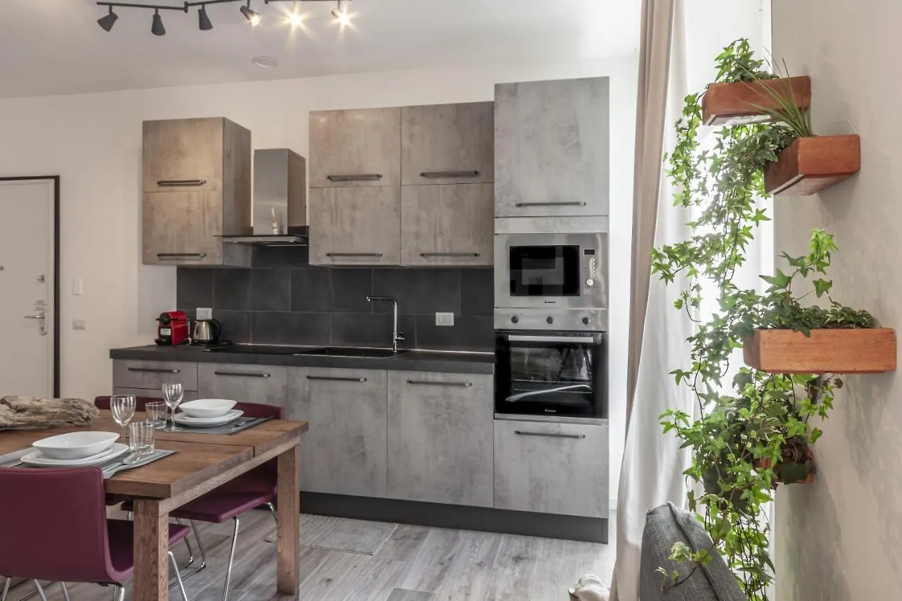 Milanrentals - Altea Apartment 0*, Milan Italy